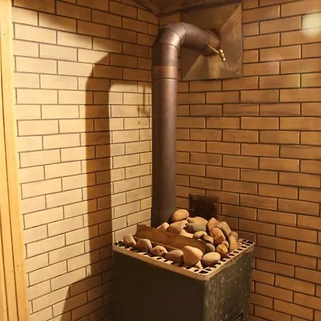 Jurausre Basement With Sauna & Free Parking Apartment *